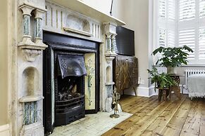 Terraced Edwardian House-poets' Corner