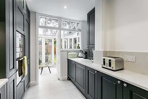 Terraced Edwardian House-poets' Corner