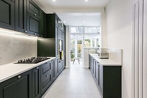 Terraced Edwardian House-poets' Corner