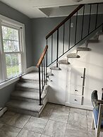 Tri - Level Residential Home; Pet Friendly, Wifi, Off Street Parking 4