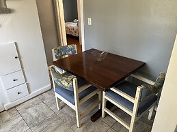 Tri - Level Residential Home; Pet Friendly, Wifi, Off Street Parking 4