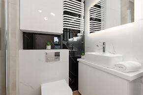 Dark Green Apartment by Renters