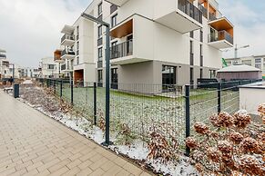 Dark Green Apartment by Renters
