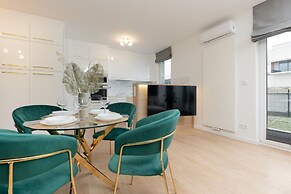 Dark Green Apartment by Renters