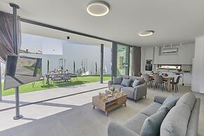 Protaras Elite Pearl Villa Ep4b