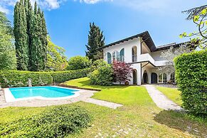 Villa Costanza by Wonderful Italy