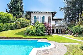 Villa Costanza by Wonderful Italy