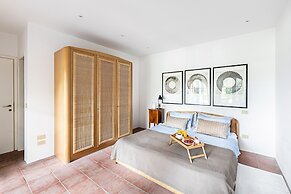 Villa Costanza by Wonderful Italy