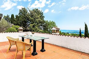 Villa Costanza by Wonderful Italy