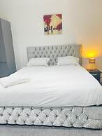 OYO The Pleasant House