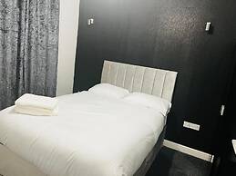 OYO The Pleasant House