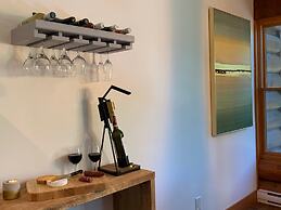 Relaxing Location Steps From Resort Citq 242281