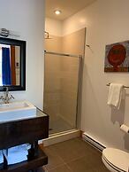 Relaxing Location Steps From Resort Citq 242281