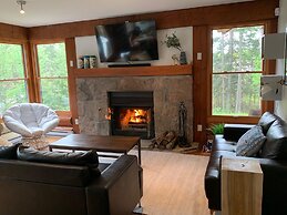 Relaxing Location Steps From Resort Citq 242281