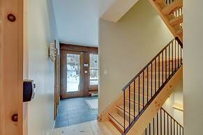 Chalet Refuge 114 in Lac-sup Rieur