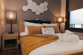 Lake Resort Suite Views Amenities