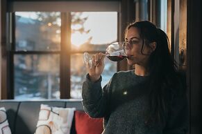 Lake Resort Suite Views Amenities