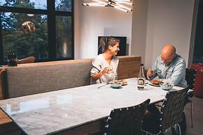 Warm Cabin in Nature With spa Sauna Citq 309153