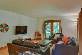 Spacious log Cottage Resort Access Citq 242255