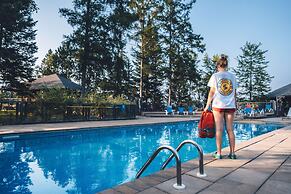 Spacious log Cottage Resort Access Citq 242255
