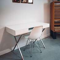 Lakeview Mid Century Luxury Cottage Citq 311414