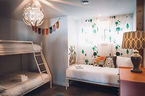 Lakeview Mid Century Luxury Cottage Citq 311414