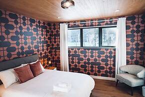 Lakeview Mid Century Luxury Cottage Citq 311414