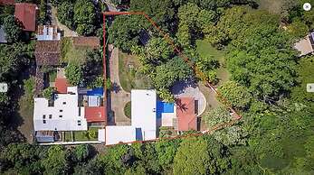 Few Steps to Beach Private Pool and Jacuzzi