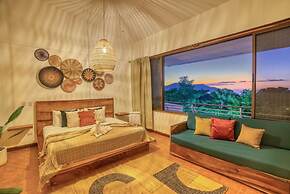 Few Steps to Beach Private Pool and Jacuzzi