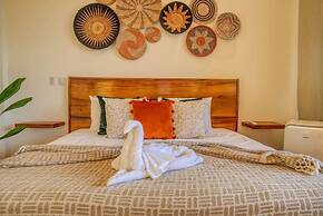 Few Steps to Beach Private Pool and Jacuzzi