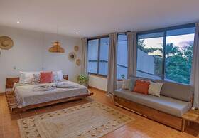 Few Steps to Beach Private Pool and Jacuzzi