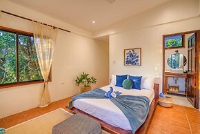 Few Steps to Beach Private Pool and Jacuzzi