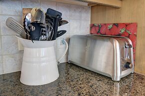 Family fun Private Indoor hot tub Citq 234953