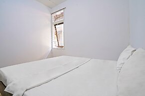 OYO Life 92835 Maya Adipuri