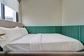 OYO Life 92719 Rolling Hills Residence Karawang