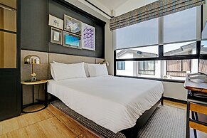 OYO Life 92719 Rolling Hills Residence Karawang