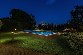 Villa dei Salici by Wonderful Italy