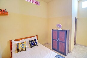 OYO Life 92954 Shanti Kost