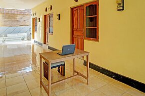 OYO Life 92954 Shanti Kost