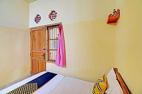 OYO Life 92954 Shanti Kost