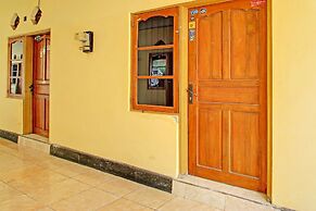 OYO Life 92954 Shanti Kost