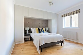 Comfortable 2 Bed Apartment by Tower Bridge