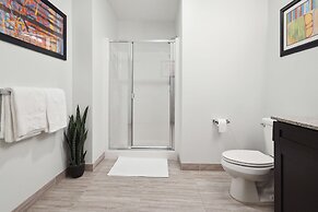 Executive Downtown Retreat