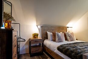 The Holt York-charming York House With 3 Bedrooms