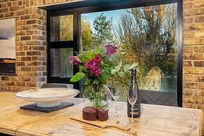 The Holt York-charming York House With 3 Bedrooms