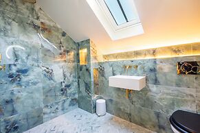 The Holt York-charming York House With 3 Bedrooms