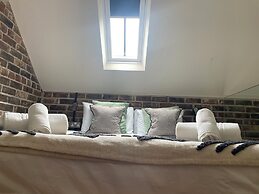 The Holt York-charming York House With 3 Bedrooms