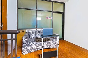 OYO Life 92720 Mekarwangi Guest House