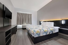 Motel 6 Dallas, TX - Methodist Charlton Medical Ctr.