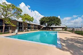 Studio 6 Port Lavaca, TX